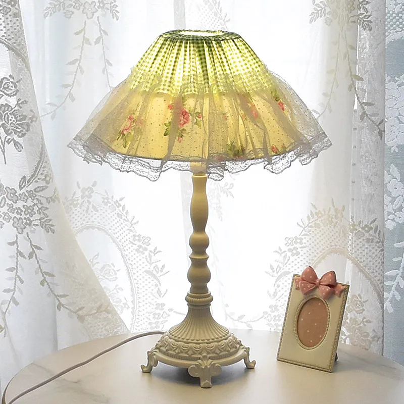 Lampe de table de style champê - Solar Lamp avis et prix